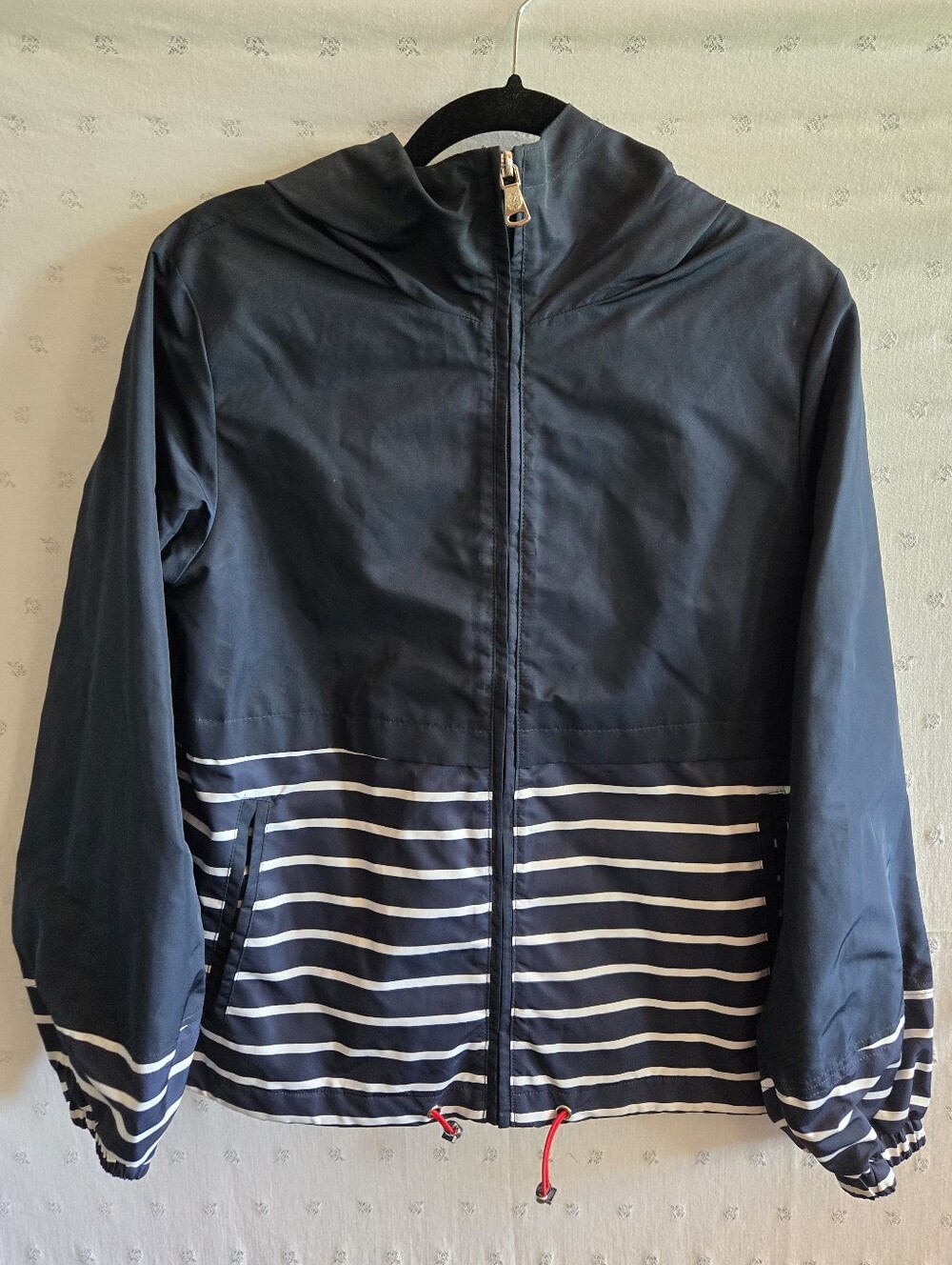 Vince Camuto Navy & White Striped Hooded Windbreaker Water Resistant Size M
